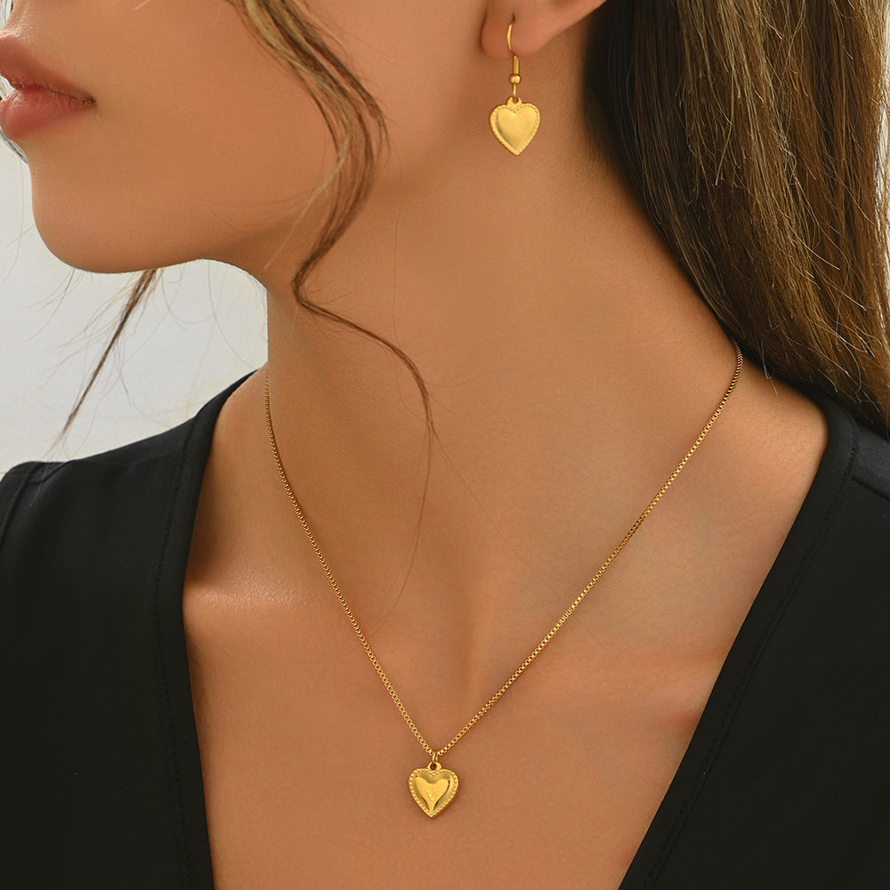 ELNA Heart Pendant