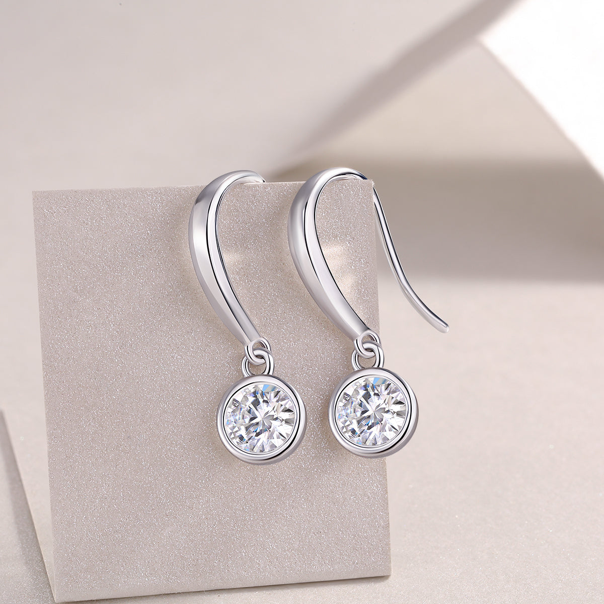 ELNA Soft Light Earrings