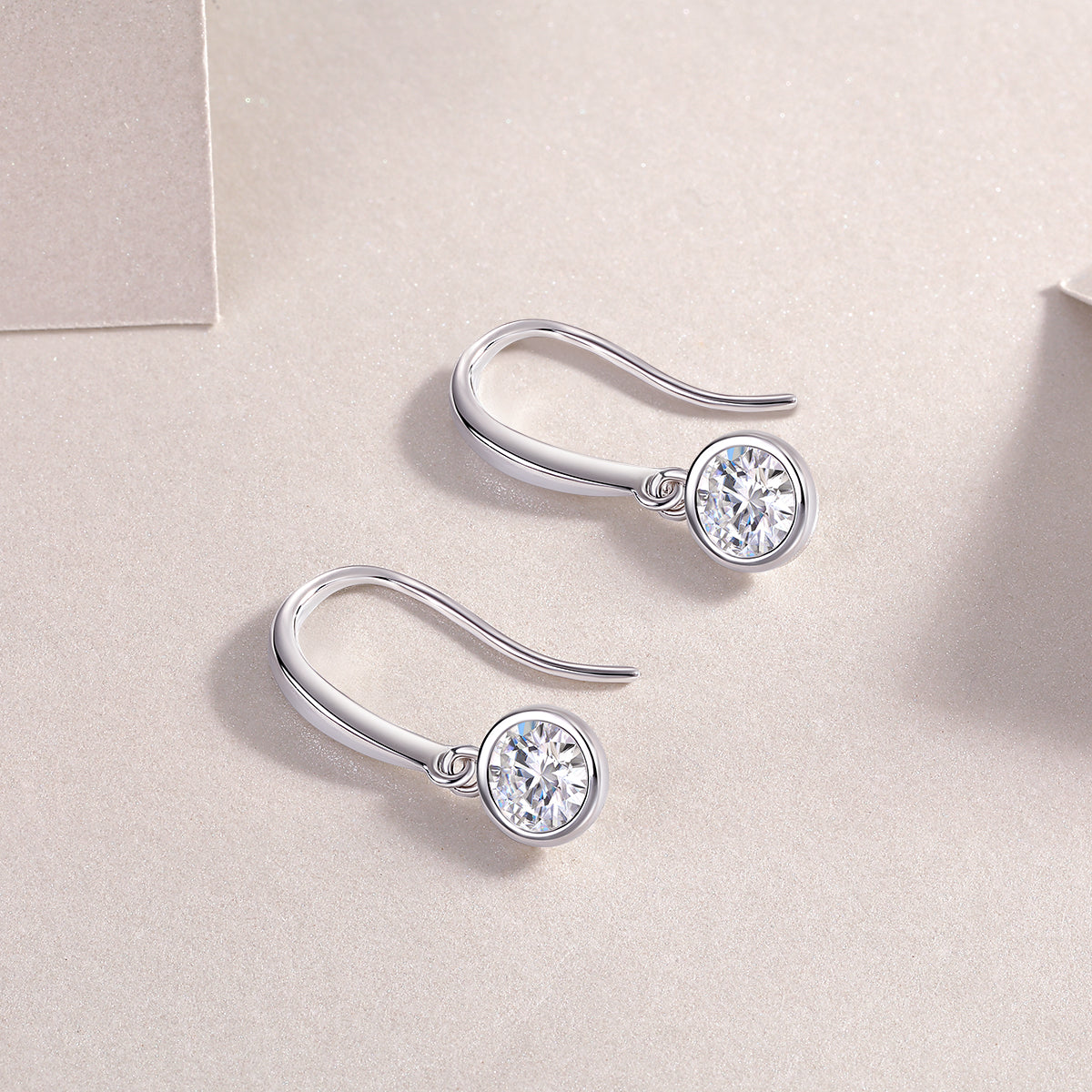 ELNA Soft Light Earrings