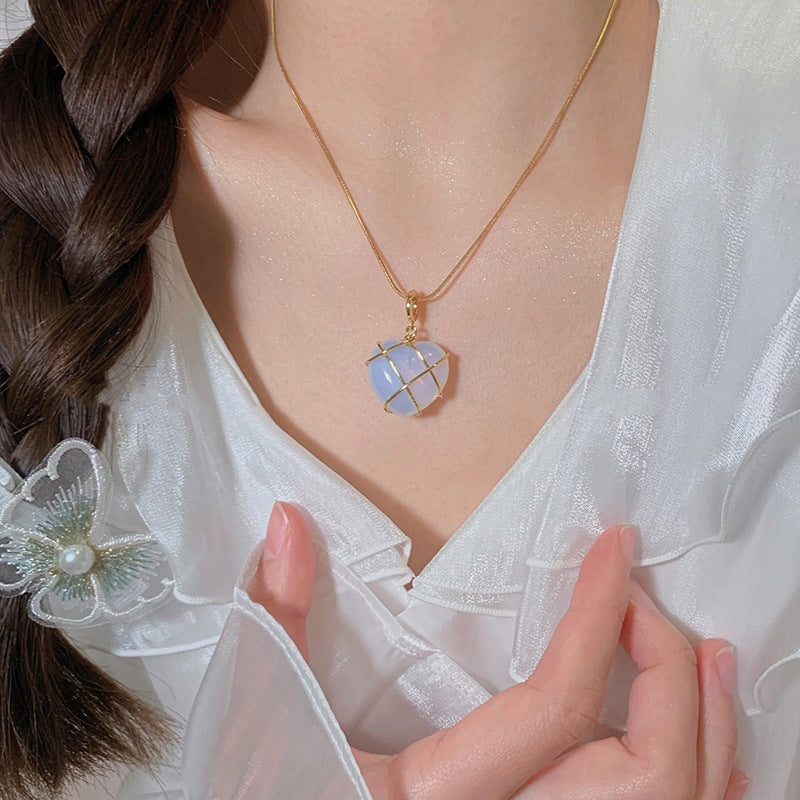 ELNA Moonstone