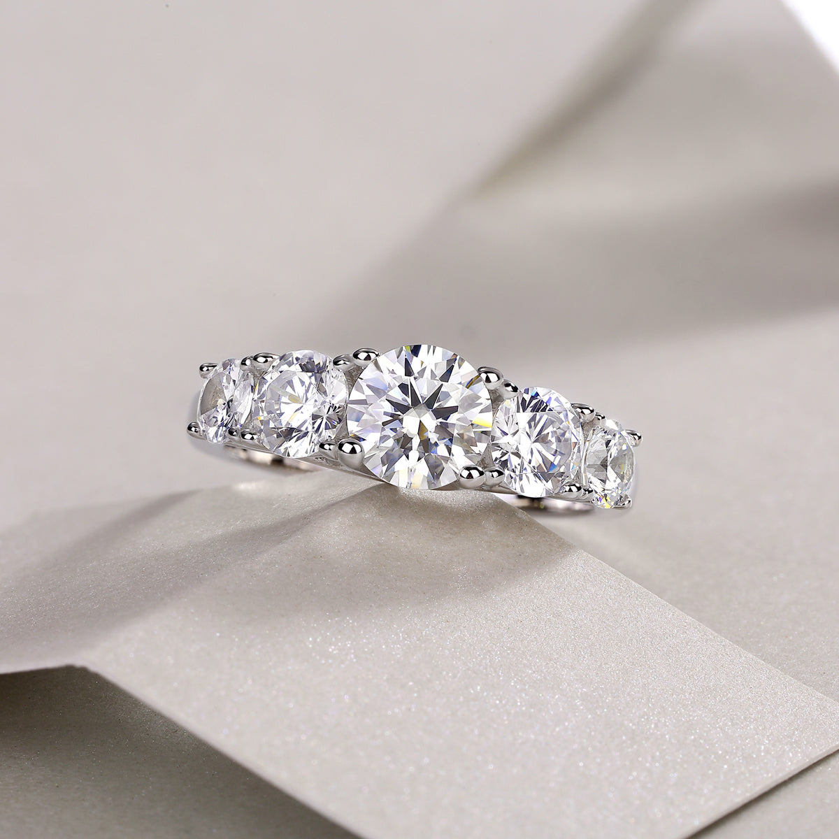 ELNA Luxury Fashion Diamond Rings